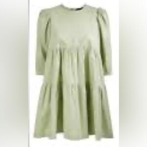 Moon River Mini Bubble Sleeve Dress. Size M sage green